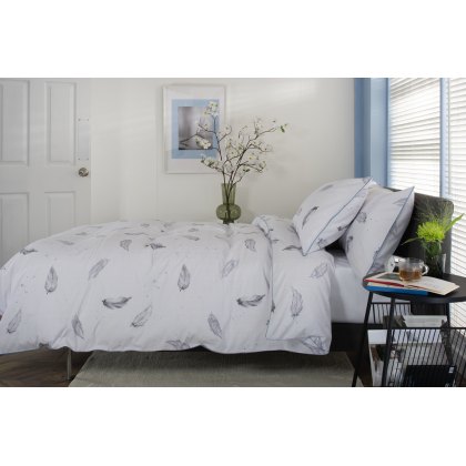 Lyndon Co Swirl of Feathers Duvet Cover Set