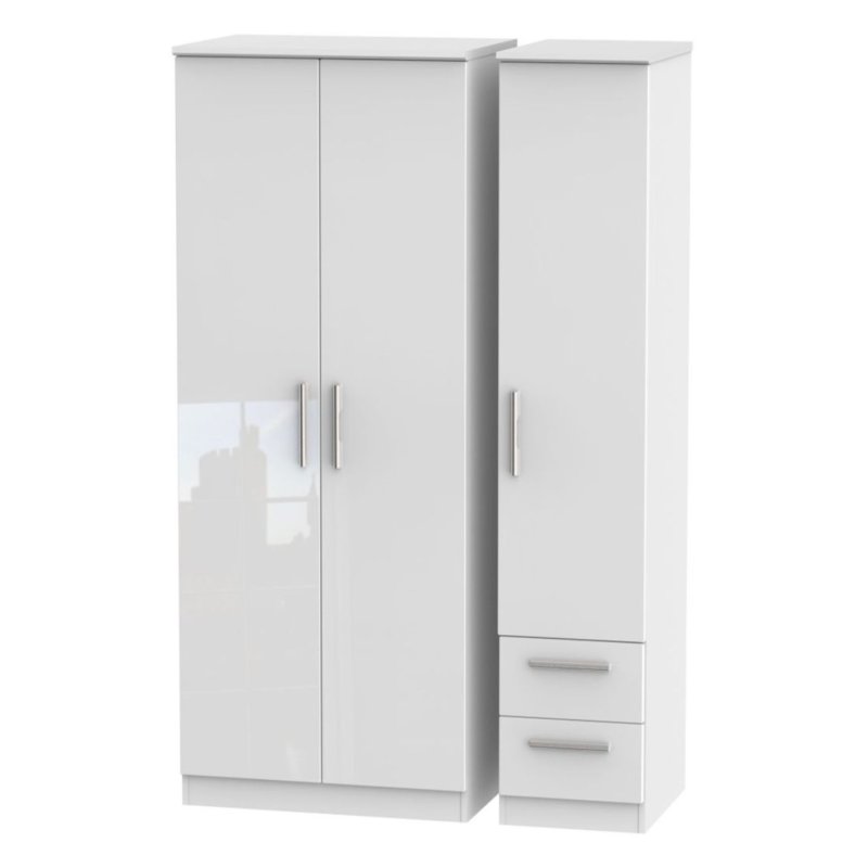 Kingsley Triple Plain Wardrobe With Drawer image of the wardrobe on a white background