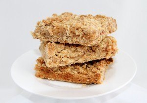 RECIPE FOR APPLE CRUMBLE SLICE