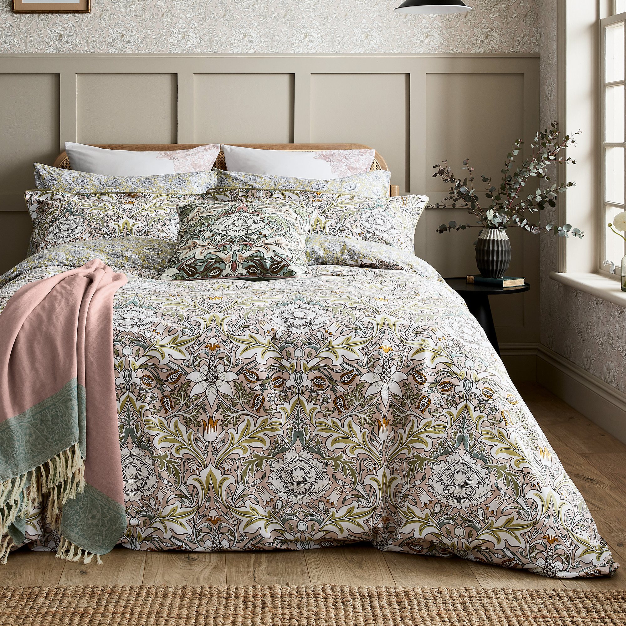 William Morris Severne Cochineal Duvet Cover Set Aldiss william-morris-severne-cochineal-duvet-cover-set-aldiss