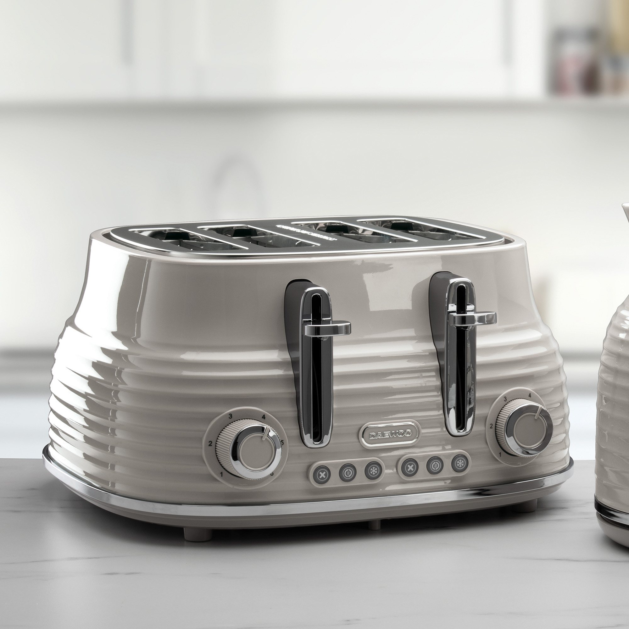 Daewoo Sienna 4 Slice Toaster Taupe Aldiss of Norfolk