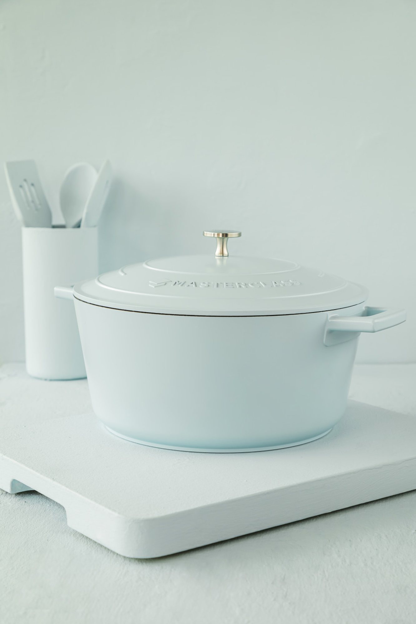 MasterClass 4L Aluminium Casserole Dish, Sky Blue Aldiss of Norfol