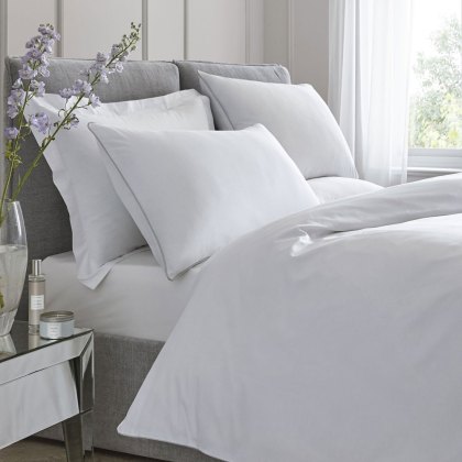 Appletree Plain Dyed White Duvet Cover Set Appletree Plain Dyed White Duvet Cover Set