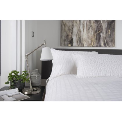 The Lyndon Company Stamford Searsucker Duvet Cover Set