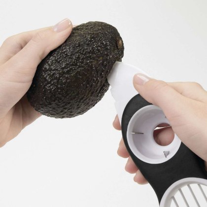 OXO 3 in 1 Advacado Slicer