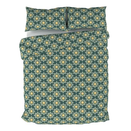 The Chateau Mademoiselle Daisy Super King Duvet Cover Set
