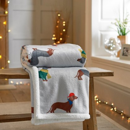 Smart Dogs Sherpa Lined Throw