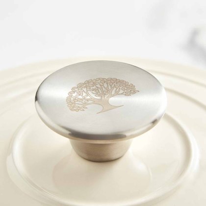 Barbary & Oak Foundry 28cm Shallow Cream Casserole