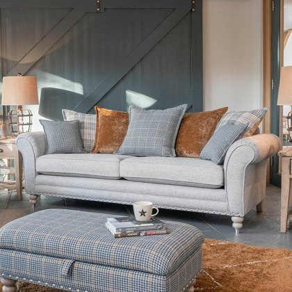 Woodlands Grand Sofa Woodlands Grand Sofa