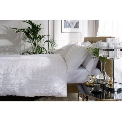 The Lyndon Company Stamford Searsucker Duvet Cover Set