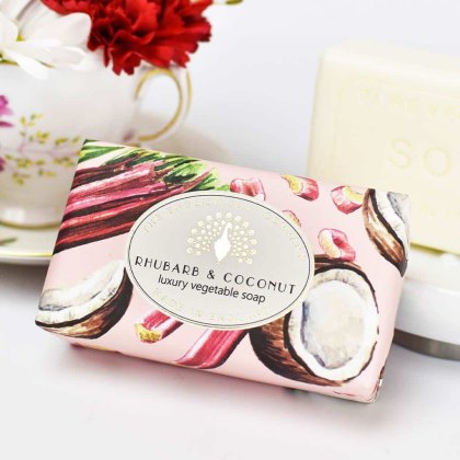 The English Soap Company Vintage Rhubarb and Coconut Soap