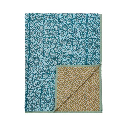 Land & Shore Aster Decorative Throw Green Land & Shore Aster Decorative Throw Green