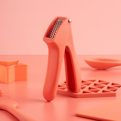 Fusion Twist Coral Garlic Press Fusion Twist Coral Garlic Press