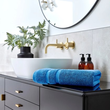 Christy Signum Azure Blue Towels