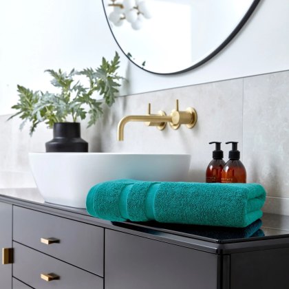 Christy Signum Vivid Teal Towels