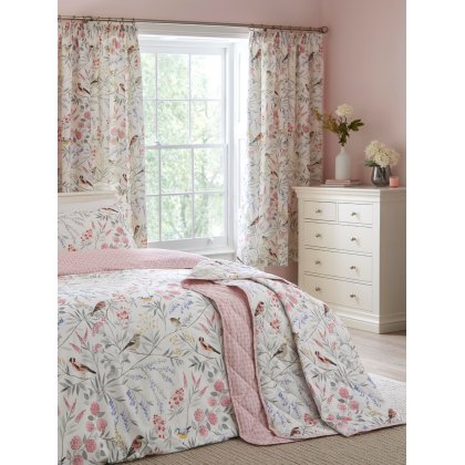 D&D Pink Caraway Bedspread