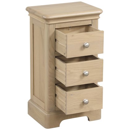 Broadway 3 Drawer Compact Bedside Table in Oak
