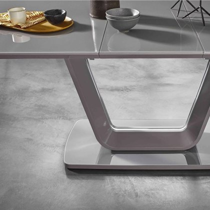 Stockholm 1.6m Extending Dining Table and 4 Chairs