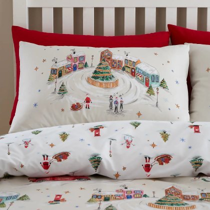 Catherine Lansfield Christmas Town Duvet Cover Set