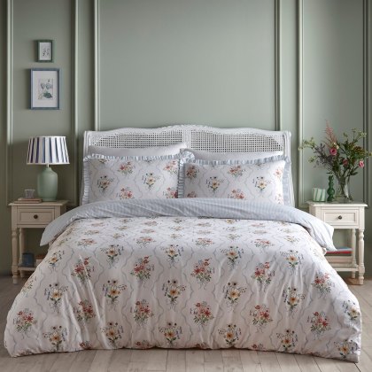 Appletree Floral Bouquet Duvet Cover Set