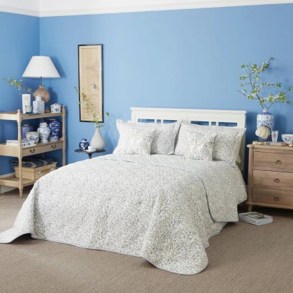 Morris & Co Willow Bough Throw China Blue