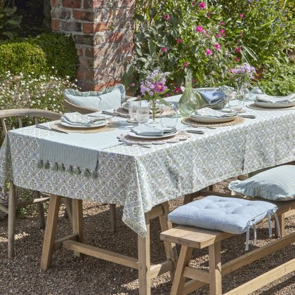 Waltons Trellis Runner