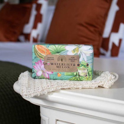 The English Soap Company Anniversary Waterlily & Melon Soap