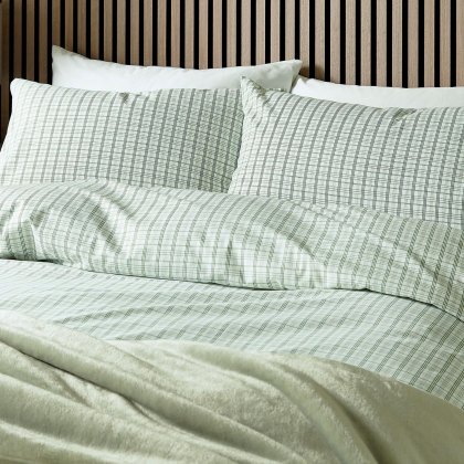 Helena Springfield Calico and Chalk Tranquil Check Duvet Set Green Helena Springfield Calico and Chalk Tranquil Check Duvet Set Green