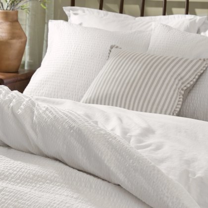 Yard Hebden Relaxed Seersucker Duvet Cover Set Chalk Yard Hebden Relaxed Seersucker Duvet Cover Set Chalk