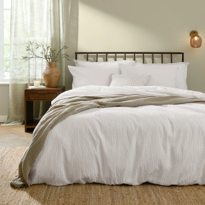 Yard Hebden Relaxed Seersucker Duvet Cover Set Chalk Yard Hebden Relaxed Seersucker Duvet Cover Set Chalk