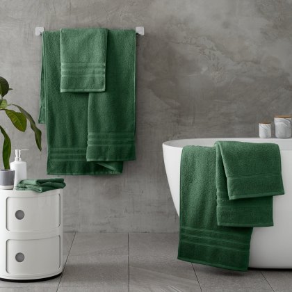 Catherine Lansfield Zero Twist Towels Dark Green Catherine Lansfield Zero Twist Towels Dark Green