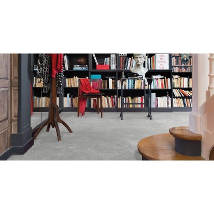 Invictus Centurion Carpet in Silver Moon