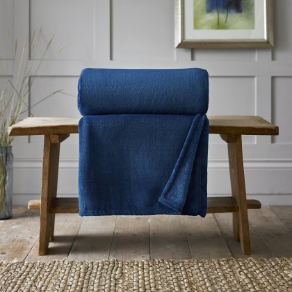 Deyongs Snuggle Touch Extra Large Throw Navy Deyongs Snuggle Touch Extra Large Throw Navy