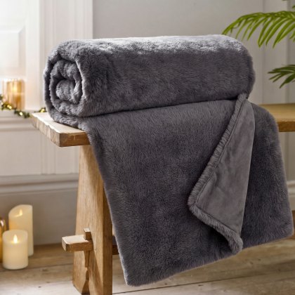 The Lyndon Company Ashford Throw Carbon