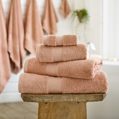 Deyongs Egyptian Embrace Coral Towel Deyongs Egyptian Embrace Coral Towel