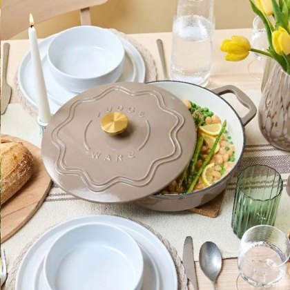Judge Cast Iron 28cm Shallow Casserole Mushroom Judge Cast Iron 28cm Shallow Casserole Mushroom