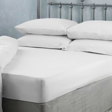 Belledorm White 200 Thread Count Plain Dyed Sheet