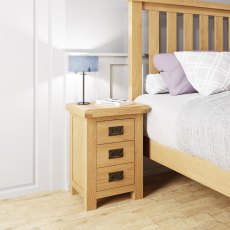 Norfolk Oak 3 Drawer Bedside Norfolk Oak 3 Drawer Bedside