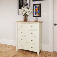 Stiffkey 2 Over 3 Chest in White Stiffkey 2 Over 3 Chest in White