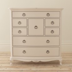 Willis & Gambier Ivory Bedroom 8 Drawer Chest Willis & Gambier Ivory Bedroom 8 Drawer Chest