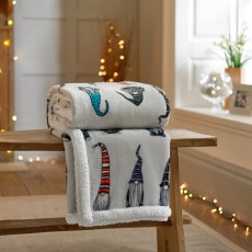 Gonks 21 Sherpa Lined Fleece Throw Gonks 21 Sherpa Lined Fleece Throw