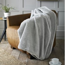 Sandringham Knit Style Fur Platinum Throw