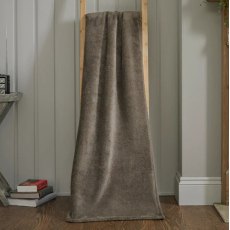 Deyongs Teddington Fawn Fleece Throw Deyongs Teddington Fawn Fleece Throw