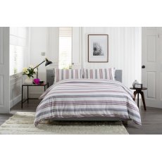 The Lyndon Company Magnate Red Duvet Cover Set The Lyndon Company Magnate Red Duvet Cover Set