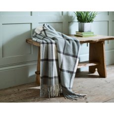 The Lyndon Company Helmsley Throw Dark Grey