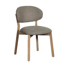 Arlo 1.6m Extending Dining Table & 4 Leo Chairs