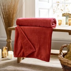 Deyongs Snuggle Touch Throw Crimson