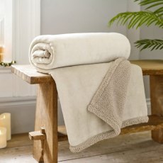 Deyongs Hazelwood Sherpa Throw Oyster Grey