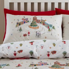 Catherine Lansfield Christmas Town Duvet Cover Set