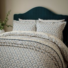 V&A Ribbon Lattice Duvet Cover Set V&A Ribbon Lattice Duvet Cover Set